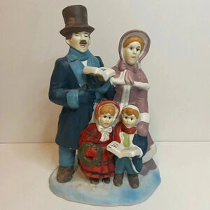 3 FOR $15 Artmark Christmas Caroling Family With Music Box